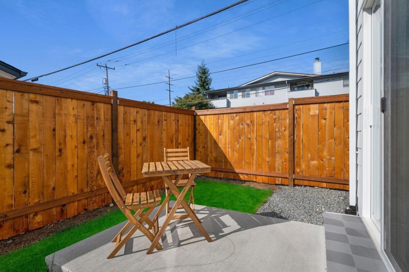 Brand New 10min To Holiday home *